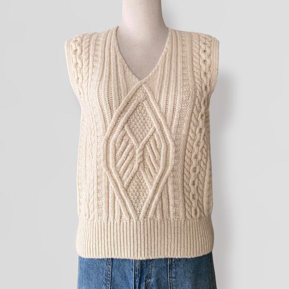 Vtg 100% Aran Wool Heritage Sweater Vest Fisherman Cable Knit Made In Ireland - Picture 7 of 8